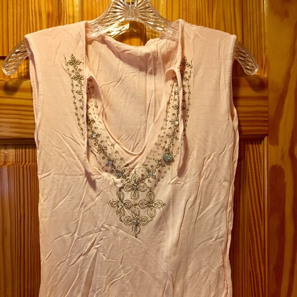 Sleeveless cotton top with copper/ gold detail